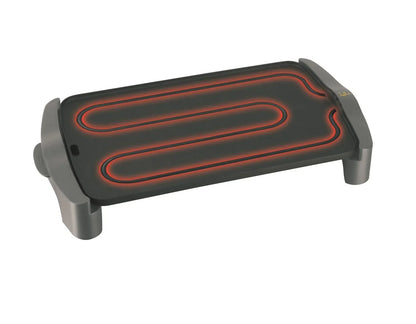 Parrilla eléctrica negra con superficie antiadherente y resistencias encendidas, ideal cocina